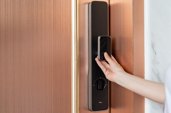 tcl指静脉智能锁p10体验:便捷解锁就选它
